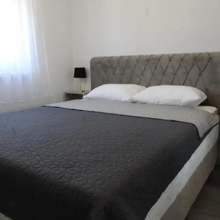Mell's - Blue Apartment