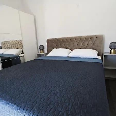Mell's - Blue Apartment *